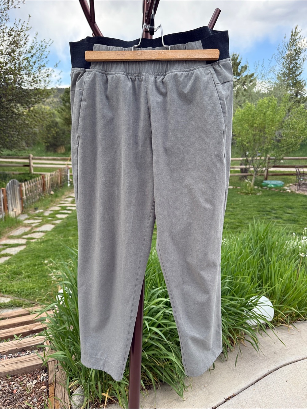 Prana Women's Gray Cropped Elastic-Waist Pants